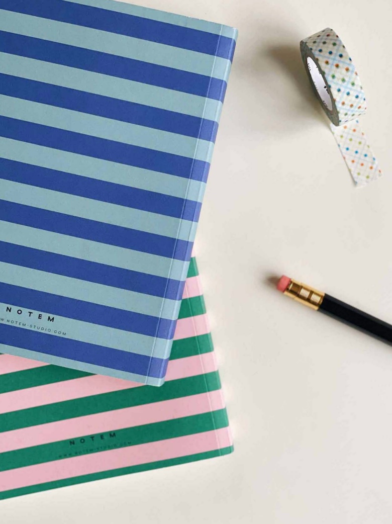 Lay-flat Weekly Planner - Uma