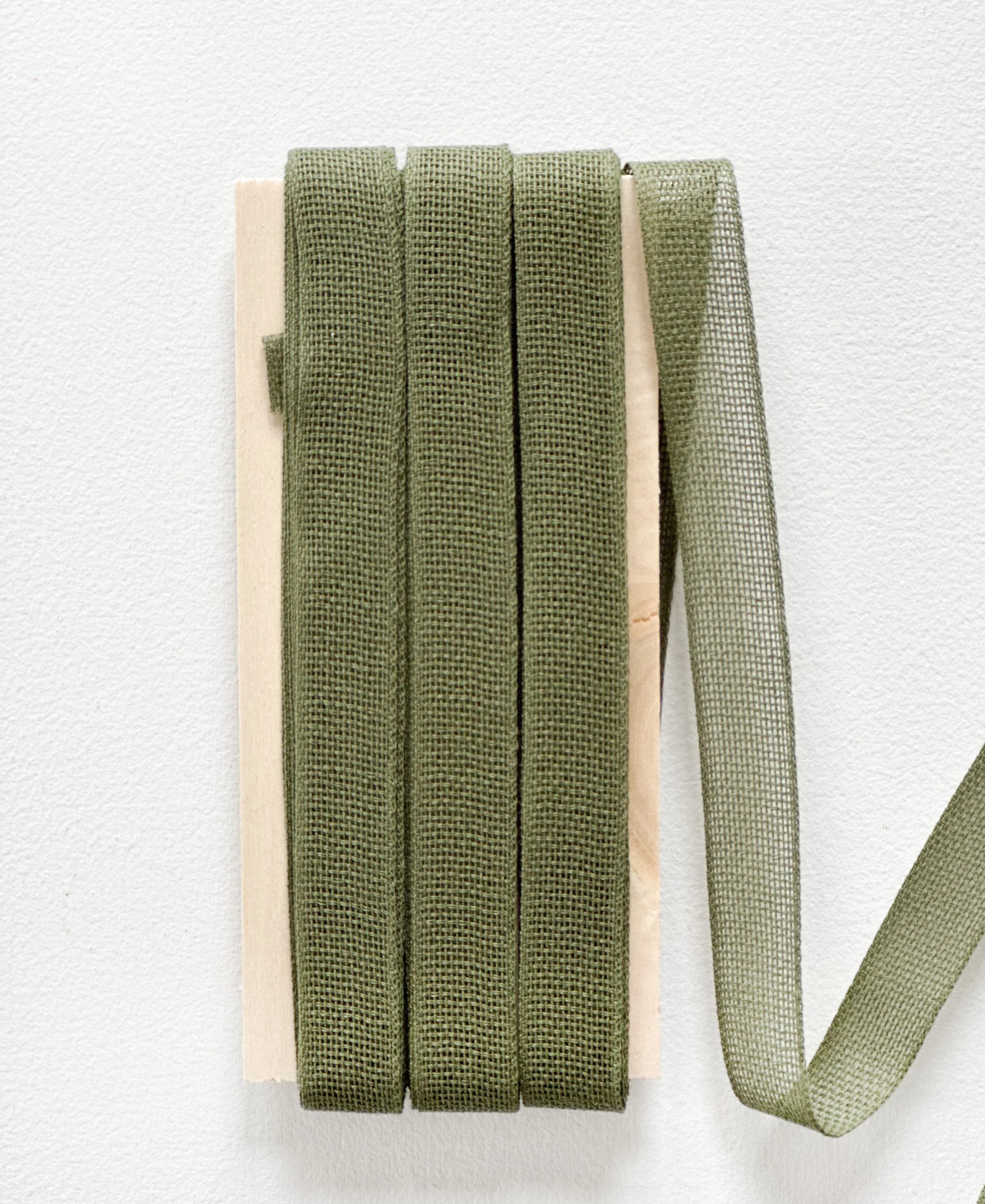 Loose Weave Cotton Ribbon - 10 yds - Wooden Paddle