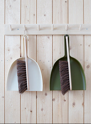 Dust Pan and Brush Set - Iris Hantverk
